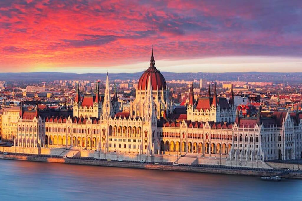 2budapest Eye-freegym And Sauna Luxury * Budapeste